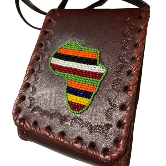 Leather Hand Tooled Mini Shoulder Bag with Beaded African Design 7” x 5” x 2” - Picture 10 of 11